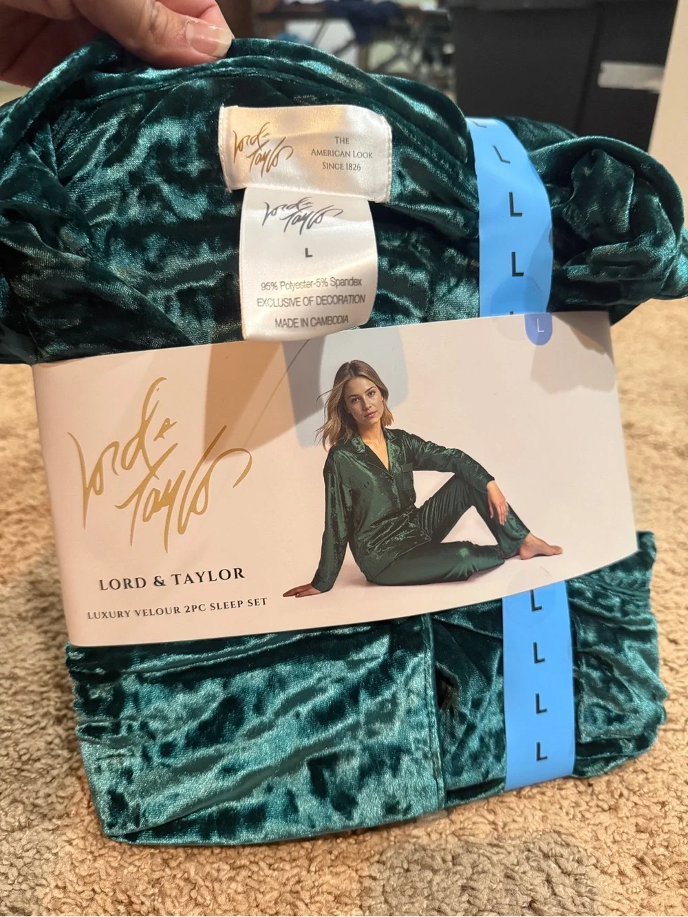 Lord & Taylor Velvet 2-Piece Pajama Set - Deep Green